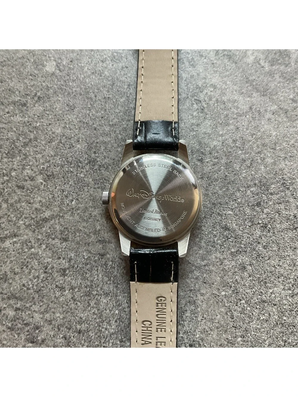 Walt Disney Vintage Mickey Mouse Limited Release Watch Wristwatch Leather Band P